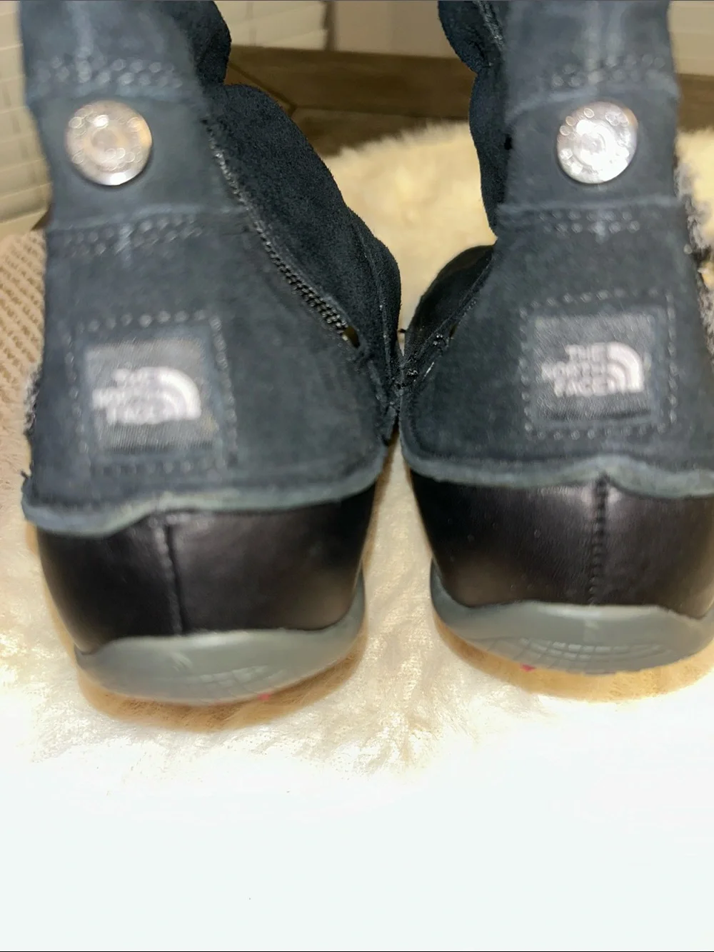 The North Face Jozie Insulated Faux-Fur Black Suede Leather Winter Boots Size 9